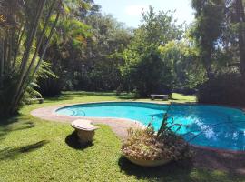 Crocodile Nest B&B, hotel con parking en Nelspruit