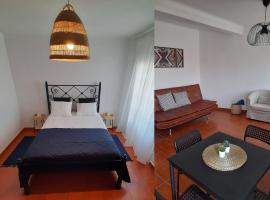 Porta Reguengos - Apartamento moderno Alentejo central，位于雷根古什-迪蒙萨拉什的酒店