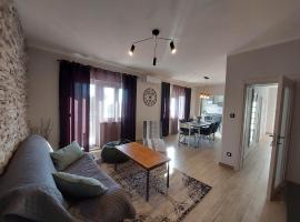 Family apartment Cathy, апартаменти у місті Galižana