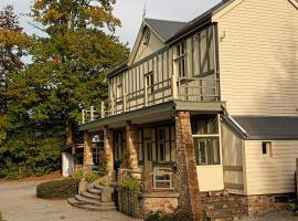 Theux में, होटल Le Chaumont