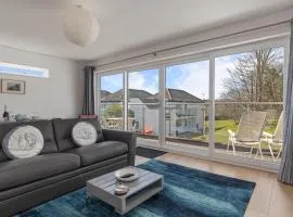 Coedrath Park 20 - Modern Apartment, Close to the Beach