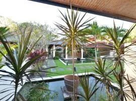 Seascape Holidays Villa 8 Surya