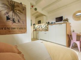 Les Cocottes Terre Sainte, hotel v destinaci Saint-Pierre