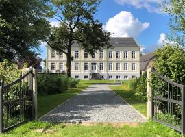 Ferienwohnungen Gut Oestergaard, hotel mesra haiwan peliharaan di Steinberg