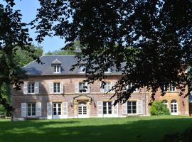 Domaine Des Loches ****, hotel with parking in Mazerny