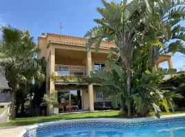 Rocamar Villa Private Pool & 5min to the Beach by Olala Homes
