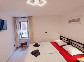 Piranum Guesthouse, hotel de platja a Piran