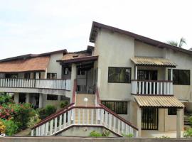 Appartement d'une chambre a Grand Popo a 10 m de la plage avec piscine partagee jardin clos et wifi, puhkemajutus sihtkohas Grand-Popo