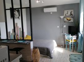 Studio Anoe – hotel w Nicei