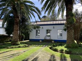 Casa Delft, villa in Furnas