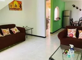 CASA RECIEN REMODELADA TODO NUEVO CENTRICA