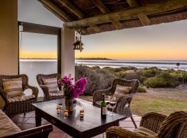 Silversands Beach Villa, casa a St Helena Bay