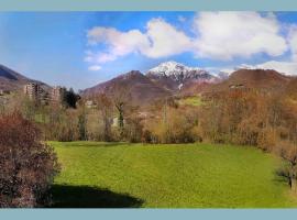 Feel like Home - vista montagna, vicino lago di Como: Maggio'da bir ucuz otel