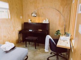 Greenwood Piano Studio, apartment in Seattle