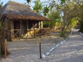 Room in BB - Mida Creek Eco Camp 1, guest house sa Mida