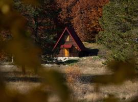 Breeze Home Cottage, hotel i Cetinje