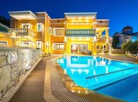 Grand Olympia,Luxury, spacious indoor&outdoor area