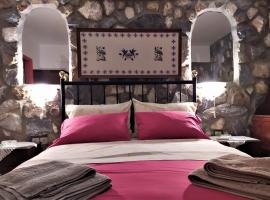 Pasas Castle - Unique Luxury Apartments, spa hotel in Naxos Chora