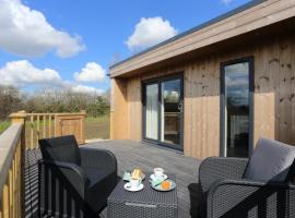The Swift, vacation rental in Whitchurch