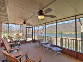 Scenic Riverview Getaway with Screened Porch!, hotel din Norfork