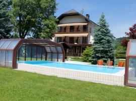 Pension Sommerauer, ξενοδοχείο τριών αστέρων σε Hallein