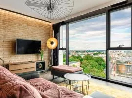 SkyView Suite - Niepowtarzalny widok i basen