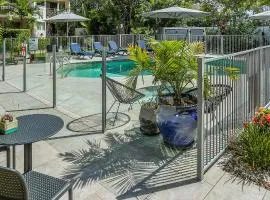 Noosa River Retreat Holiday Apartments