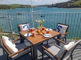 35 The Salcombe, hotel con piscina en Salcombe