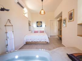 Mandarinies Boutique Residence, holiday home in Kalymnos