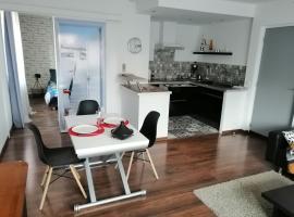 La maison de 6Fran appartement 1 calme et spacieux ambiance familiale: Valros şehrinde bir kiralık tatil yeri