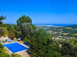 VILLA MARIA with swimming pool & sea view, casa de férias em Calonge