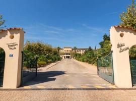 PALAIS LUMIERE : la ''Chambre Blanche'', husdjursvänligt hotell i La Ciotat