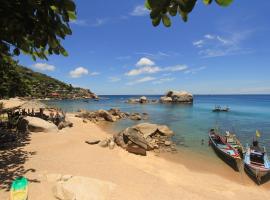 Mountain Reef Beach Resort, hotel perto de Sunken Ship, Ko Tao