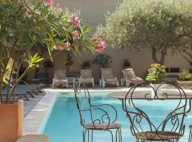 Hôtel Les Magnanarelles, hotell sihtkohas Maussane-les-Alpilles