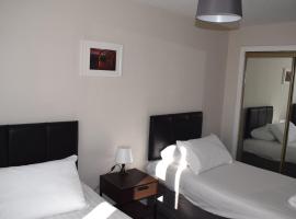 Kelpies Serviced Apartments- Abbotsford – hotel z parkingiem w mieście Grangemouth