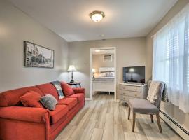 Centrally Located South Hill Apartment with Smart TV, huoneisto kohteessa Spokane