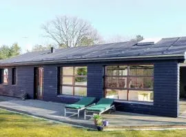 6 person holiday home in Hadsund-By Traum