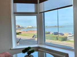 Eden Retreats Serviced Apartments, apartment in Morecambe