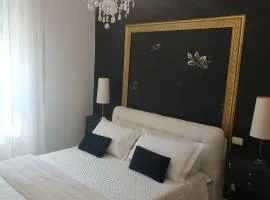 Aurora Flowers - Two rooms and free parking near center and train station