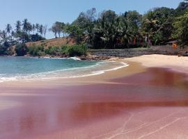 Surf Paradise 2, hotel v destinaci Unakuruwa