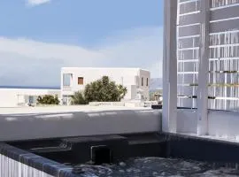 Periscope Suite Private Jacuzzi by Monocle