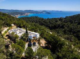 Villa El Mirador Uno: Es Cubells'te bir tatil evi