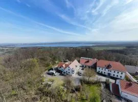 Hotel Kreuzbergbaude beim Berzdorfer See