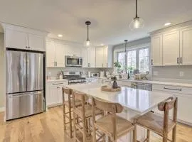 Cozy Merrimac Abode with Deck - 10 Mi to Beach!