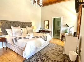 Olive Tree Lodge, hotel a Paarl