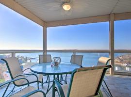 Lake Ozark Condo with Balcony and Water Views!, hotell i Lake Ozark