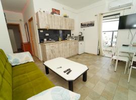 Nice suite Nahariyya – dom przy plaży w mieście Netiv HaShayyara