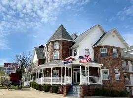 Carriage House Inn