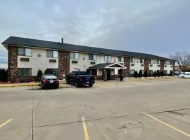 American Inn Cedar Rapids South