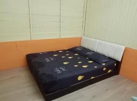 Mak Abah Homestay B Parit Raja Batu Pahat, holiday rental in Batu Pahat